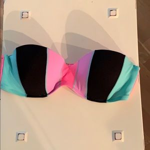 Victoria’s Secret bikini top